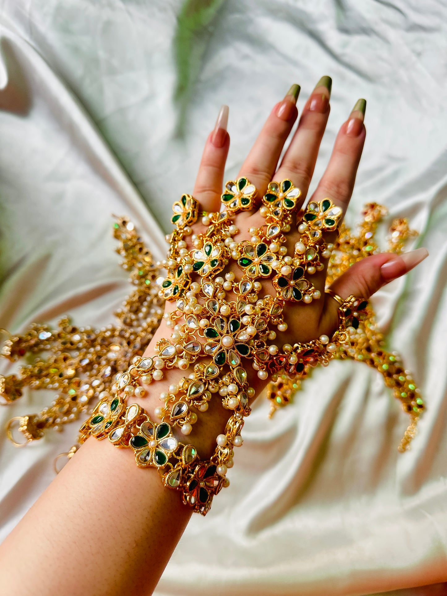 Green / golden