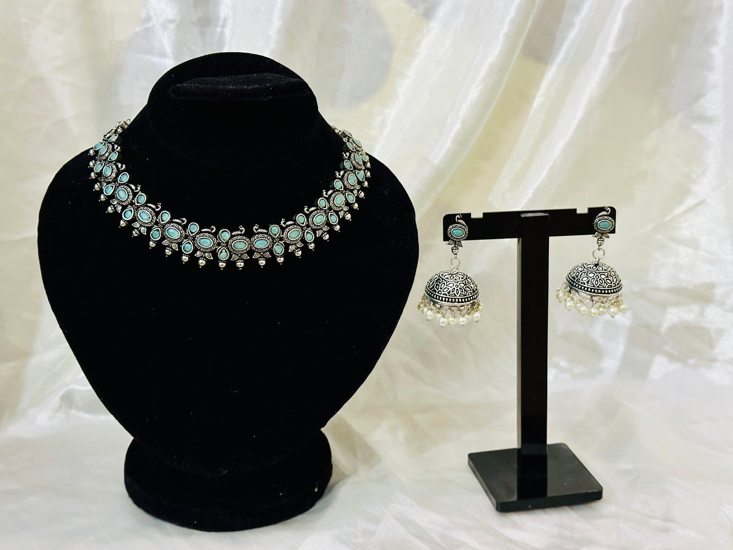 Neck set