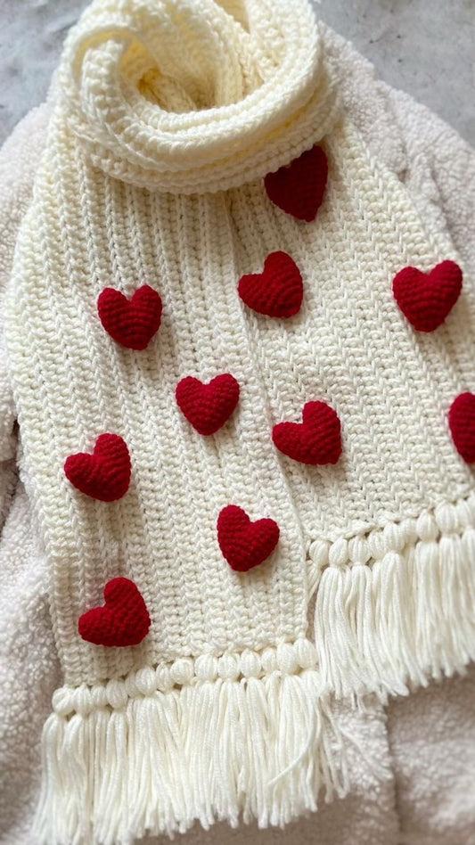 Crochet heart girls muffler