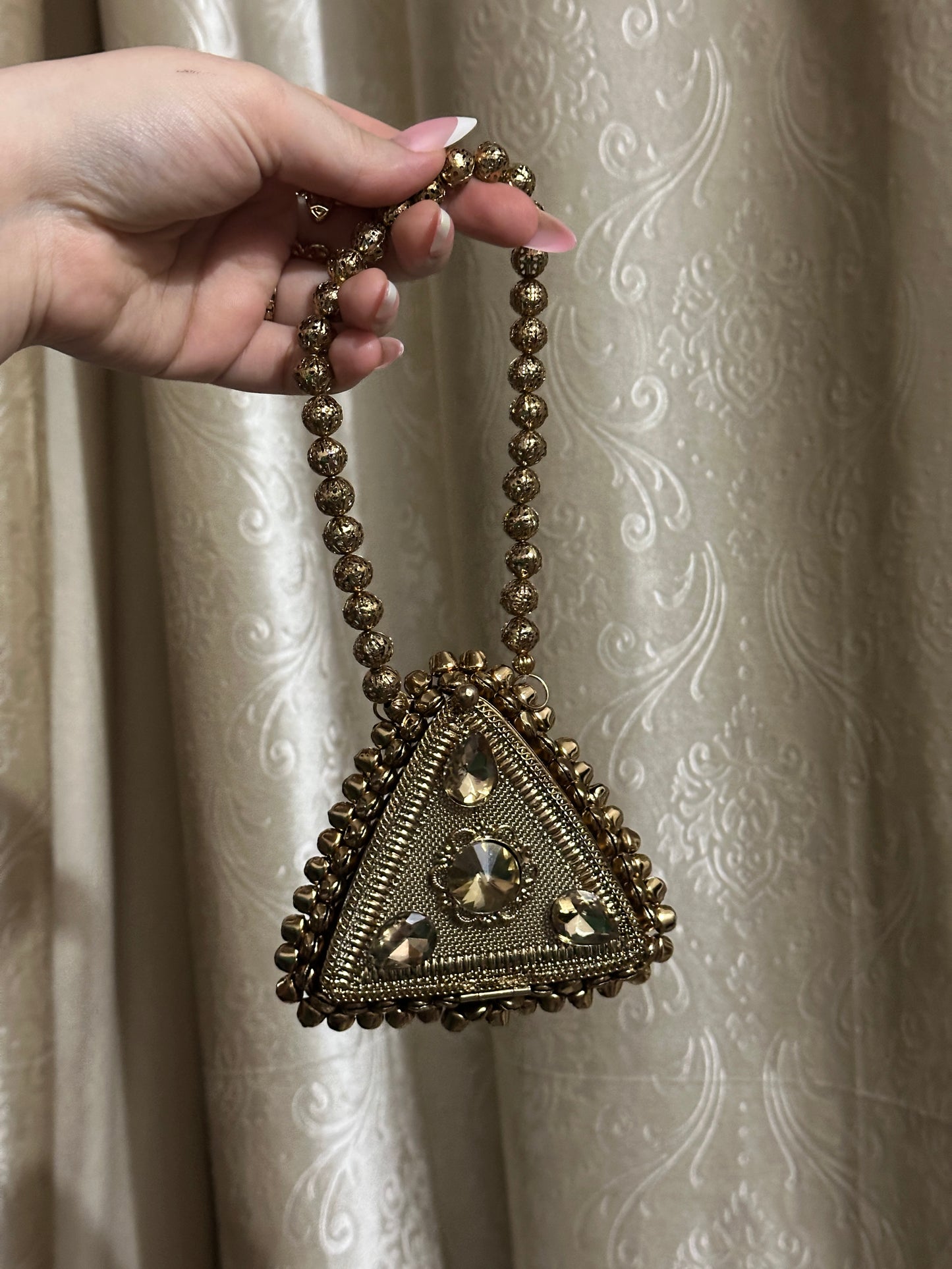 Rajwada Antique Gold Necklace Clutch