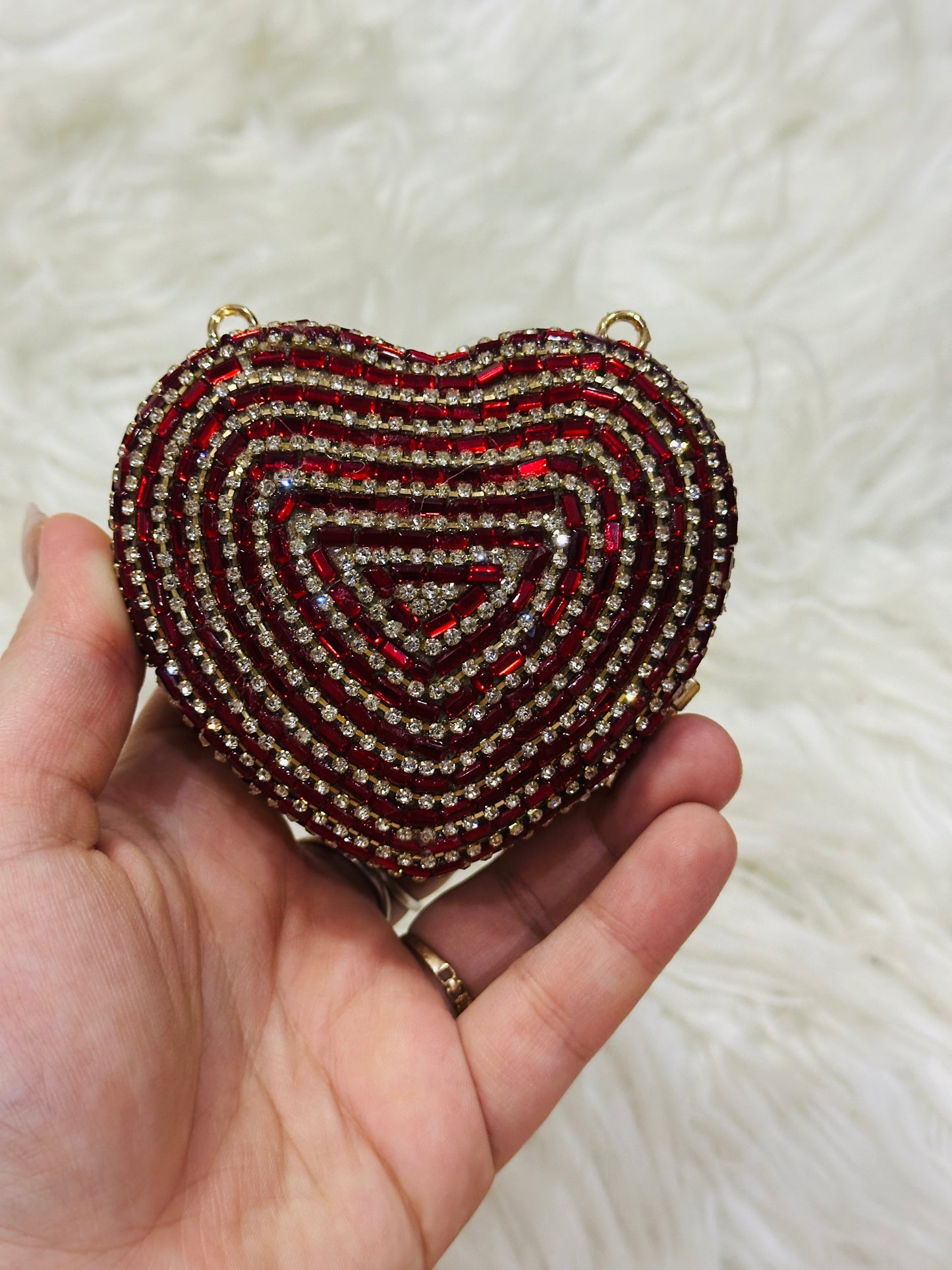 Mini heart clutch