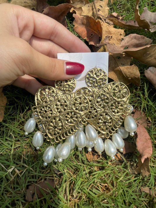 Meer e abir ( white pearls )
