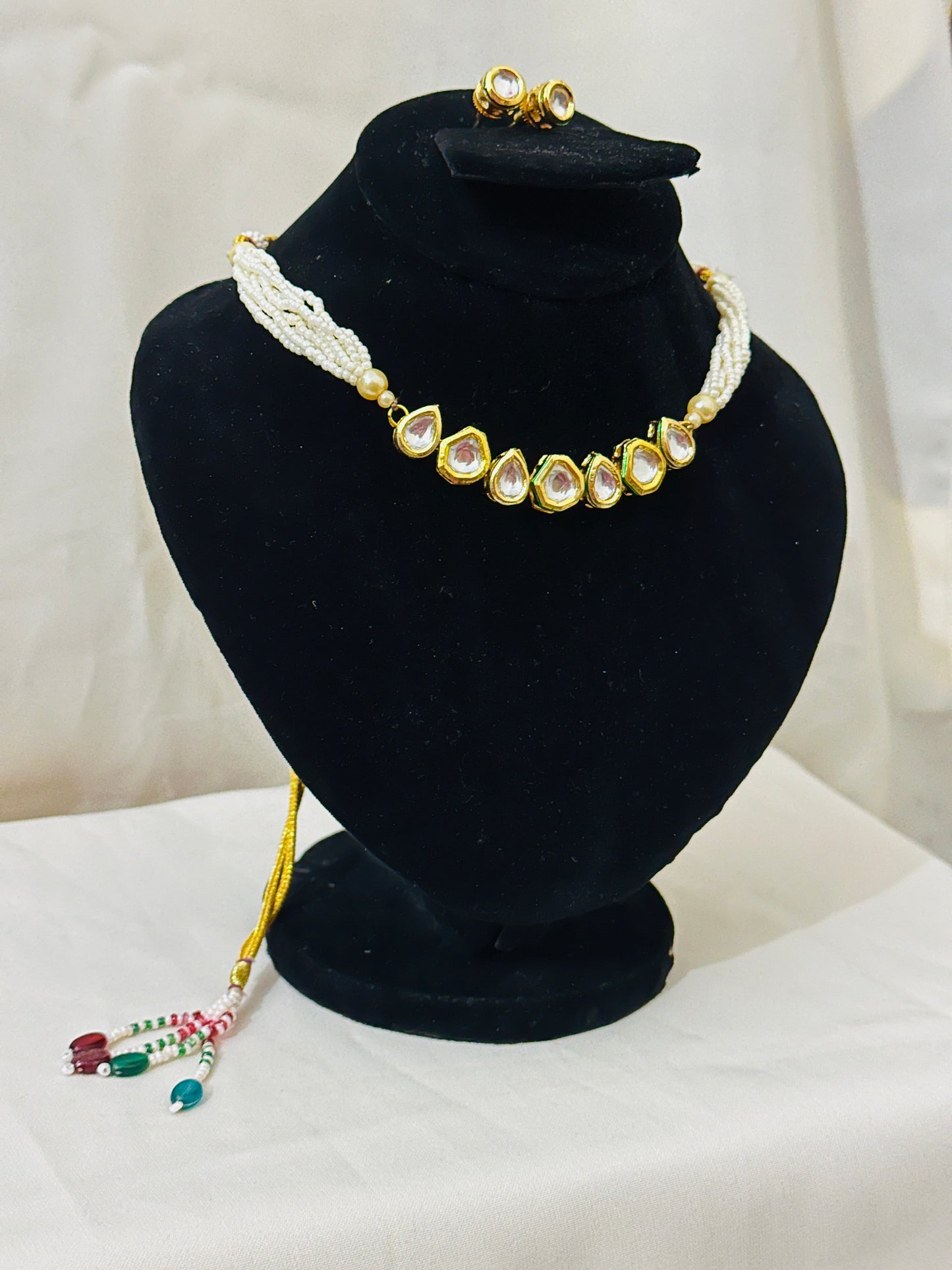 Choker set (white beads )