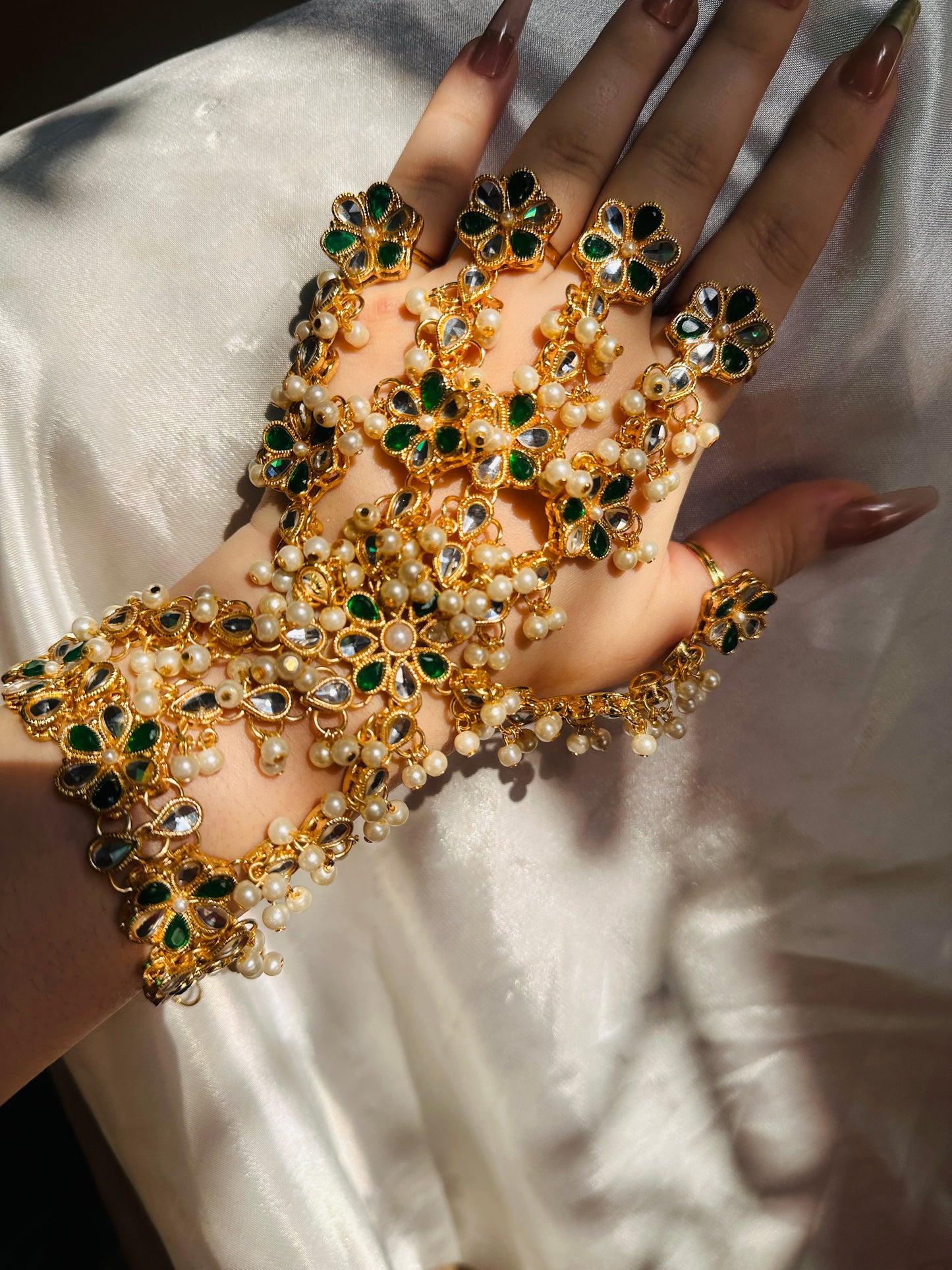 Green / golden