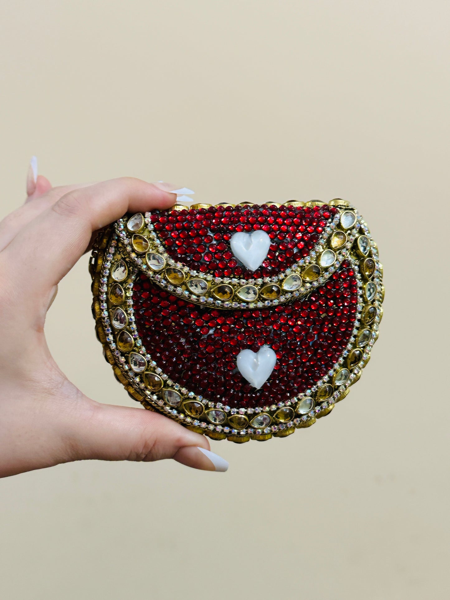 Kundan clutch