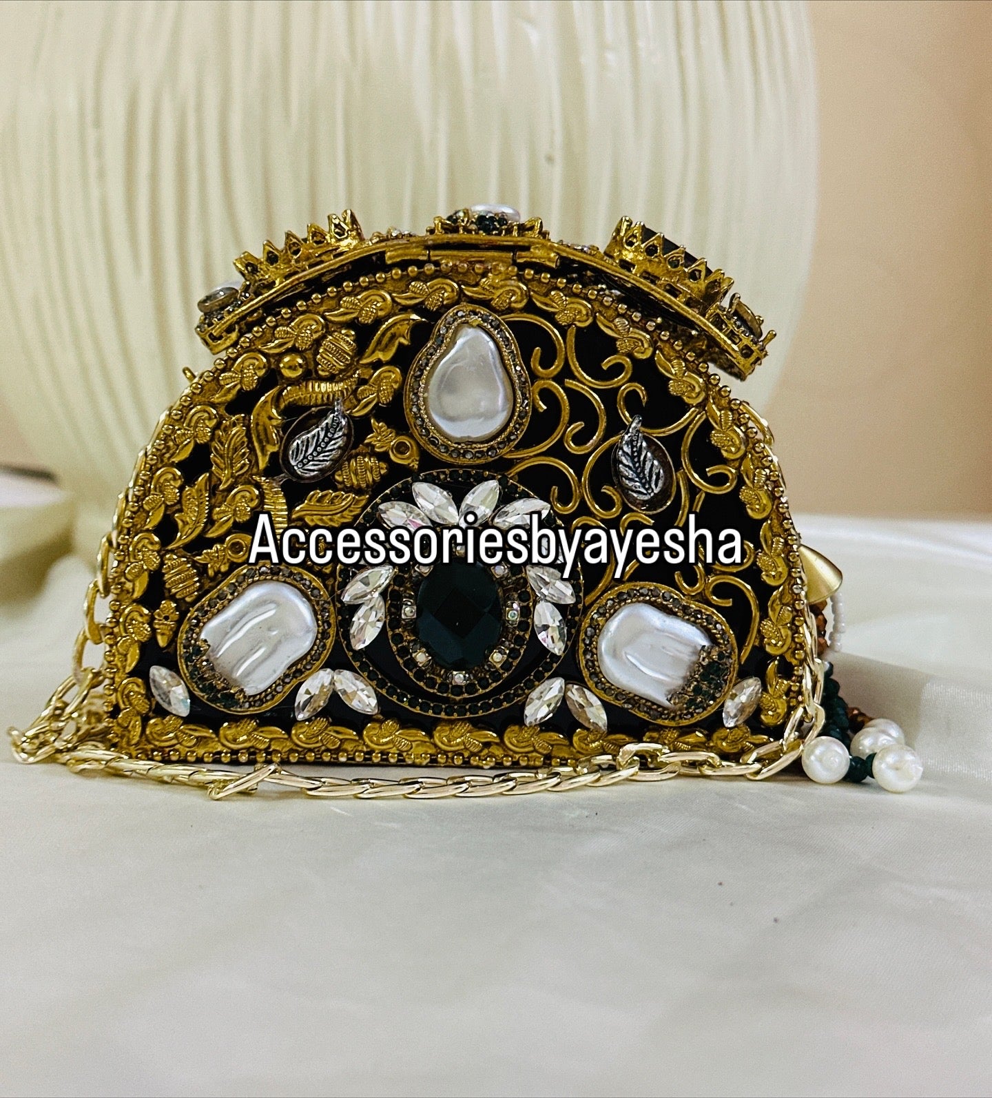 Green turkish clutch