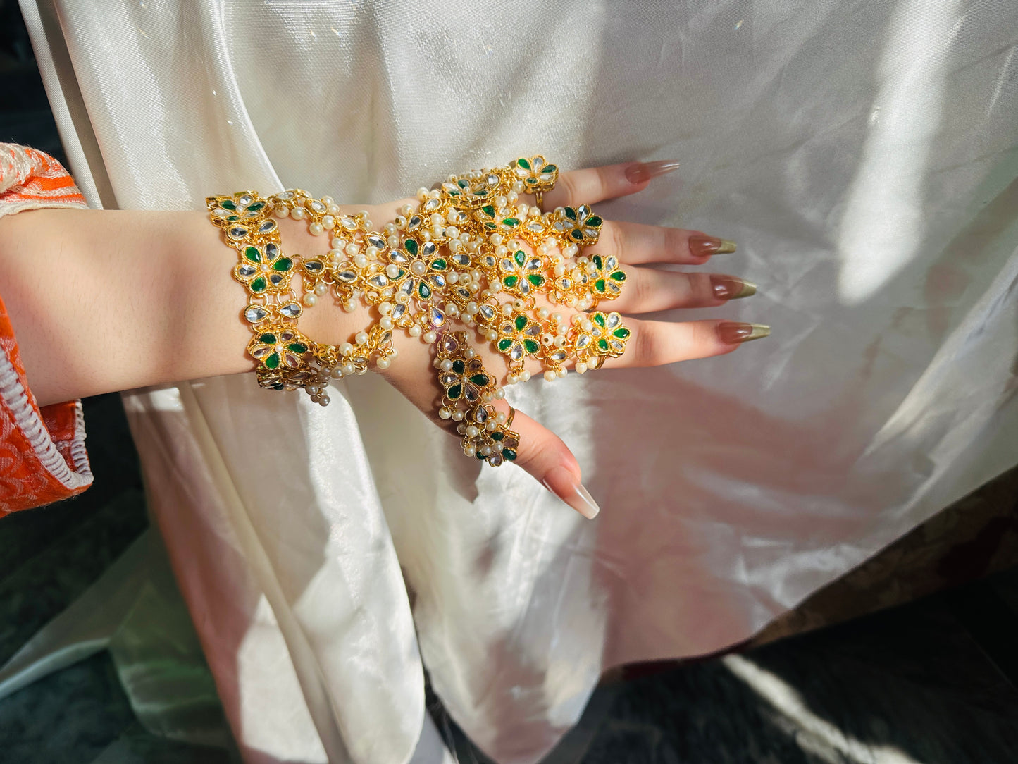 Green / golden