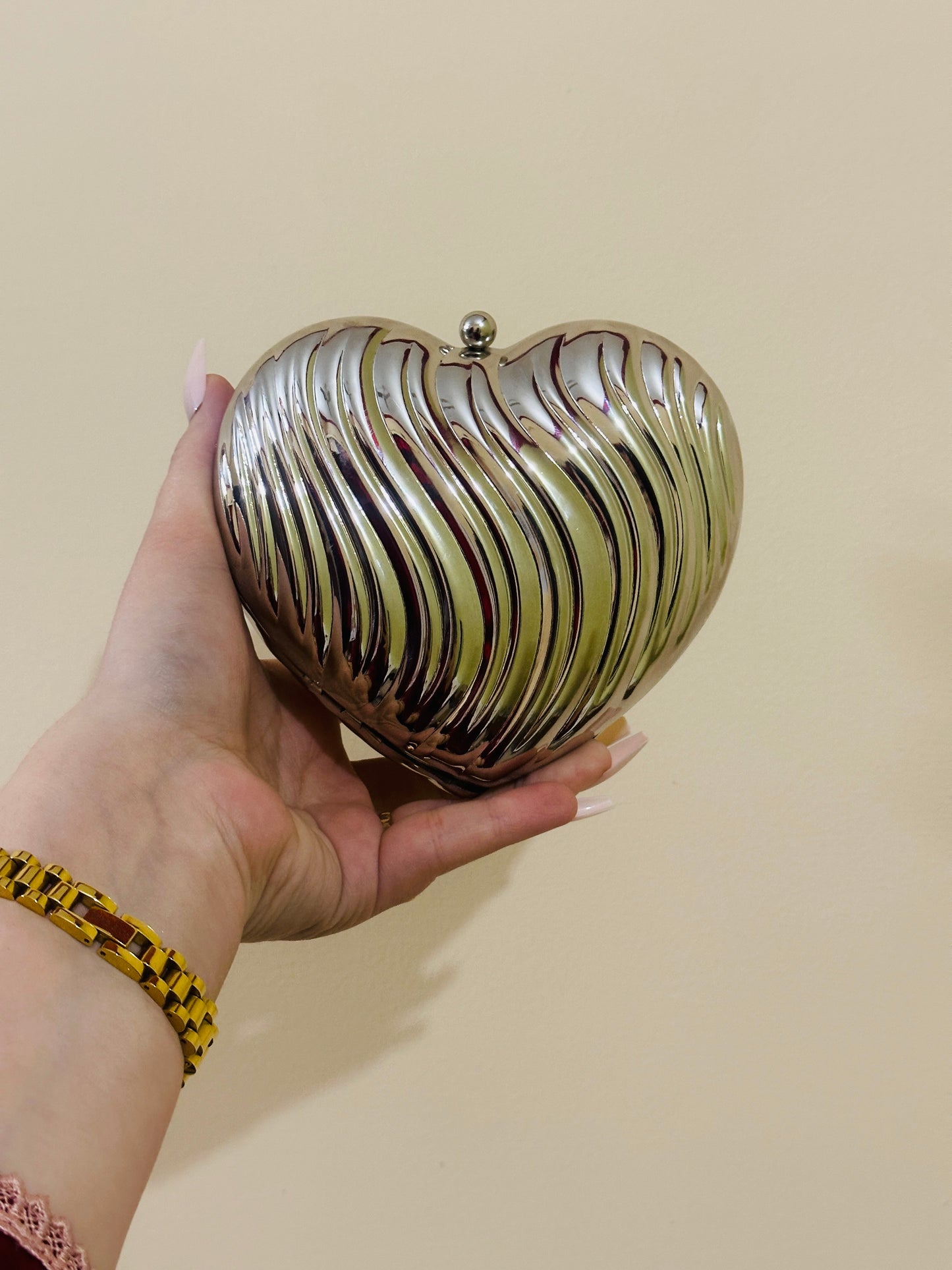 Heart shape metal clutch silver colour