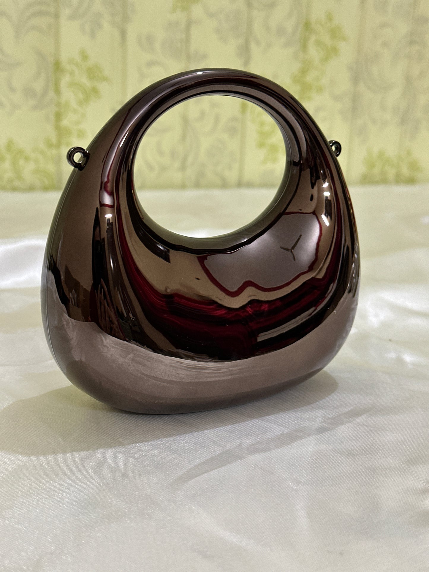 Mini acrylic cluches