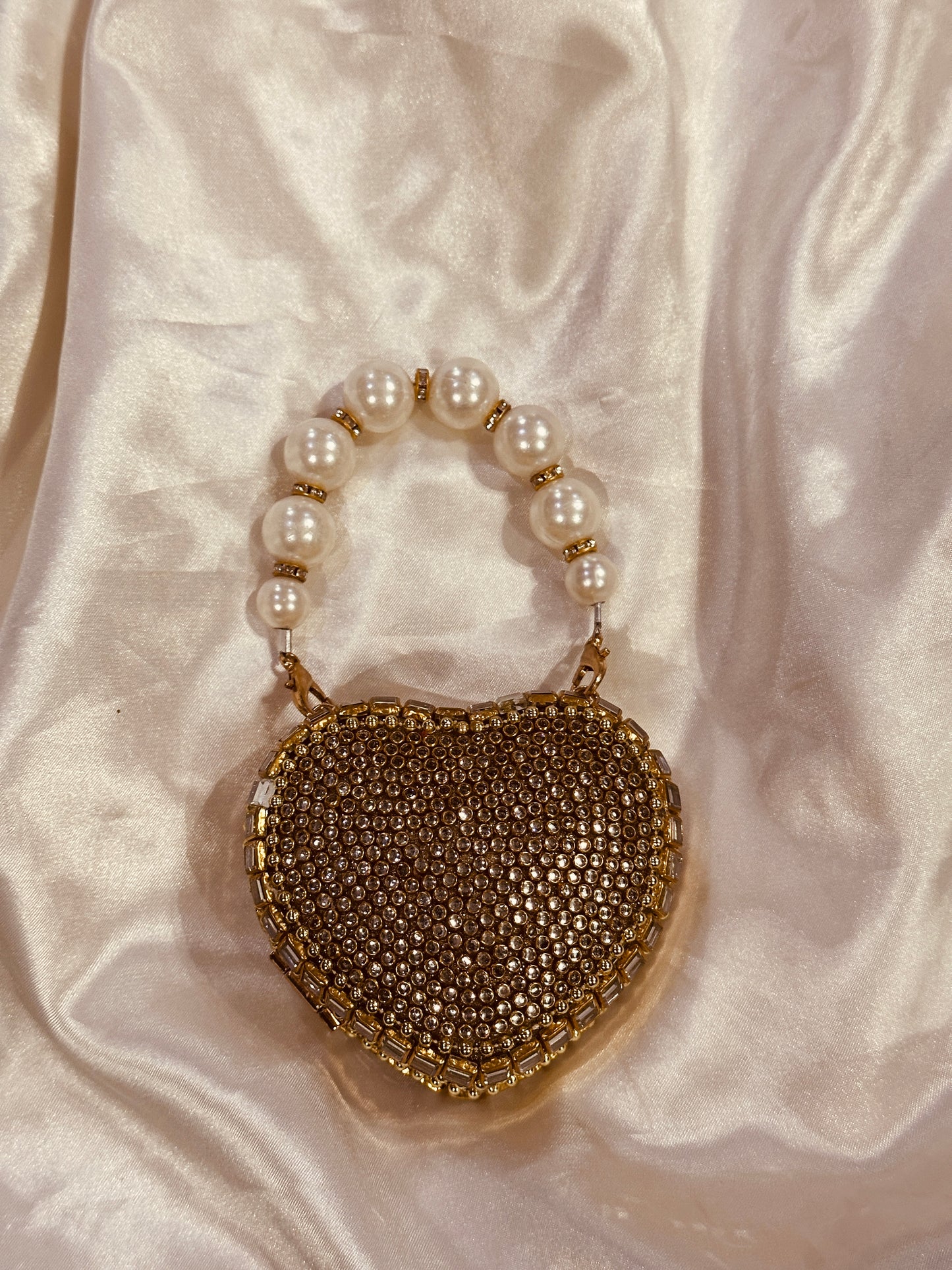 Mini heart drop clutch