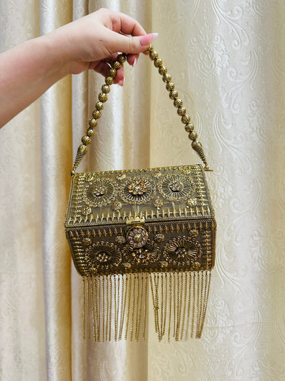 Elara metal Indian clutch