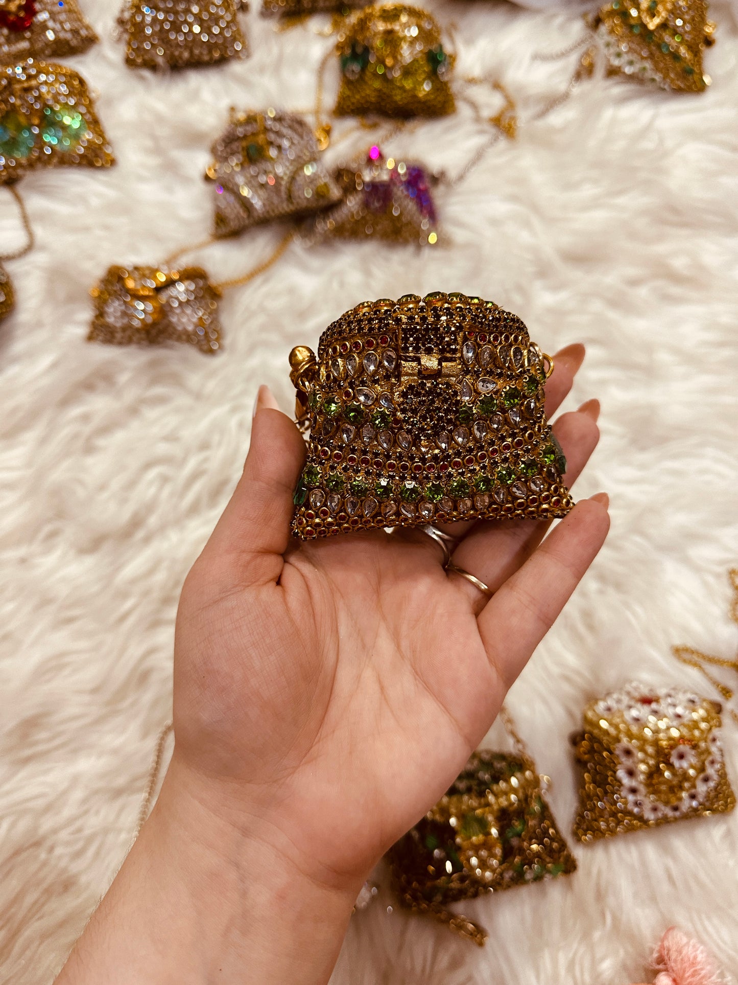 Mini clutch