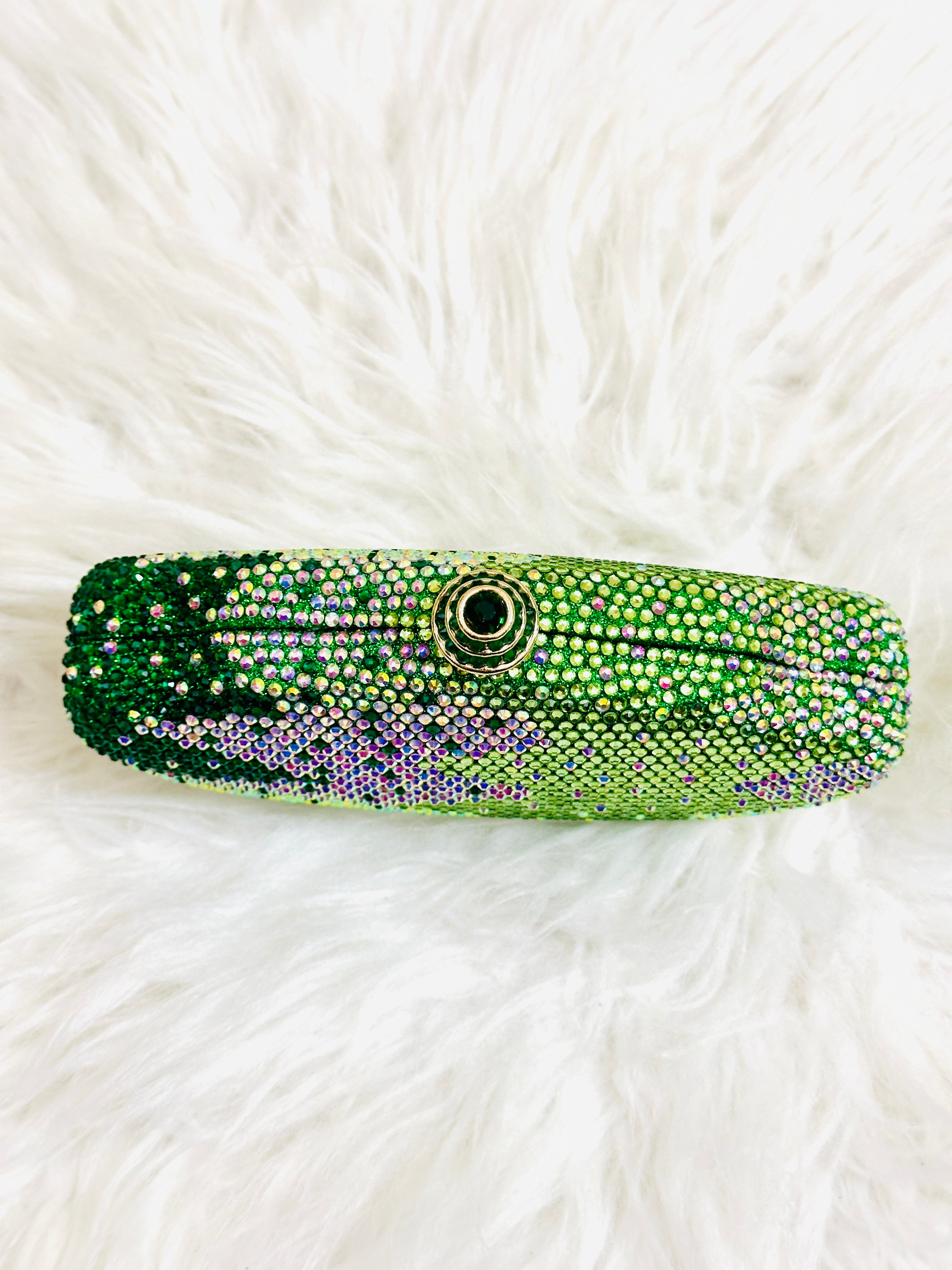 Casting premium quality clutch