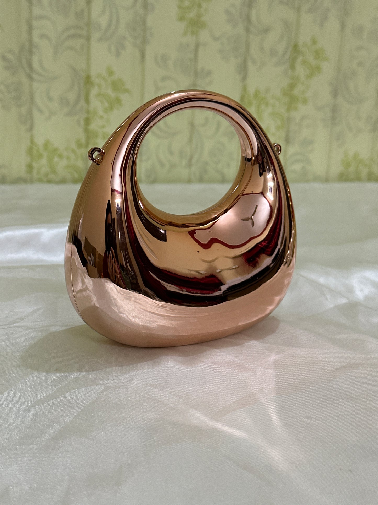 Mini acrylic cluches