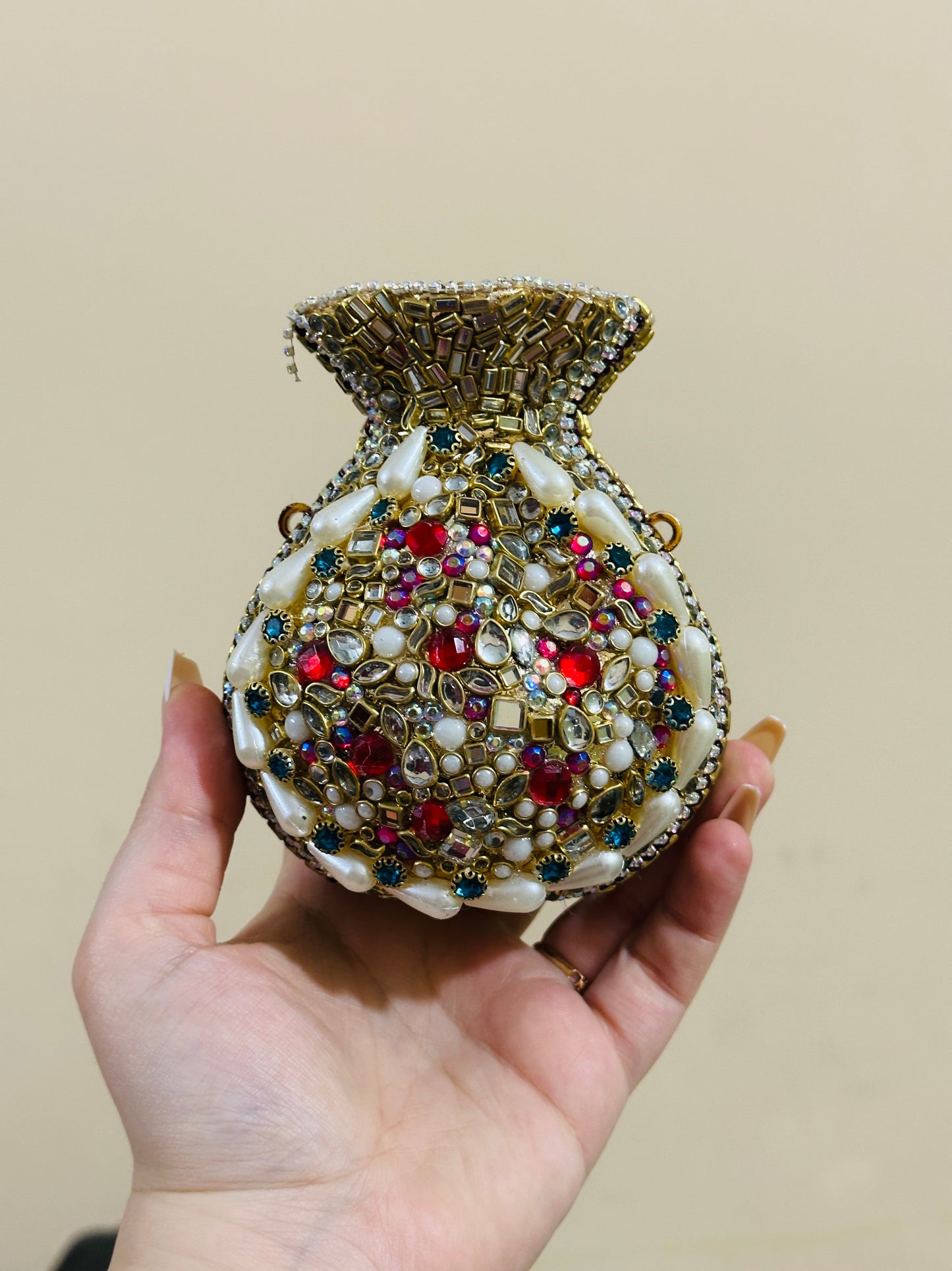 POTLI CLUTCH