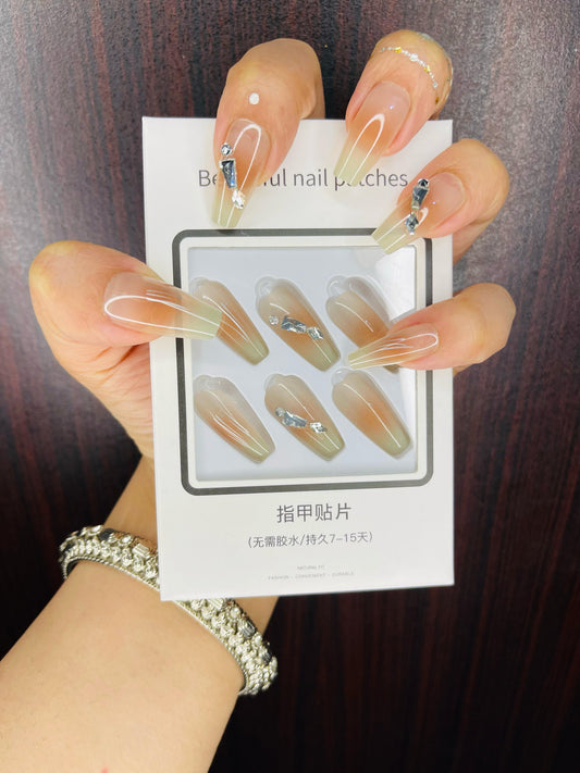 Nails 104 (24 nails set ) free application kit