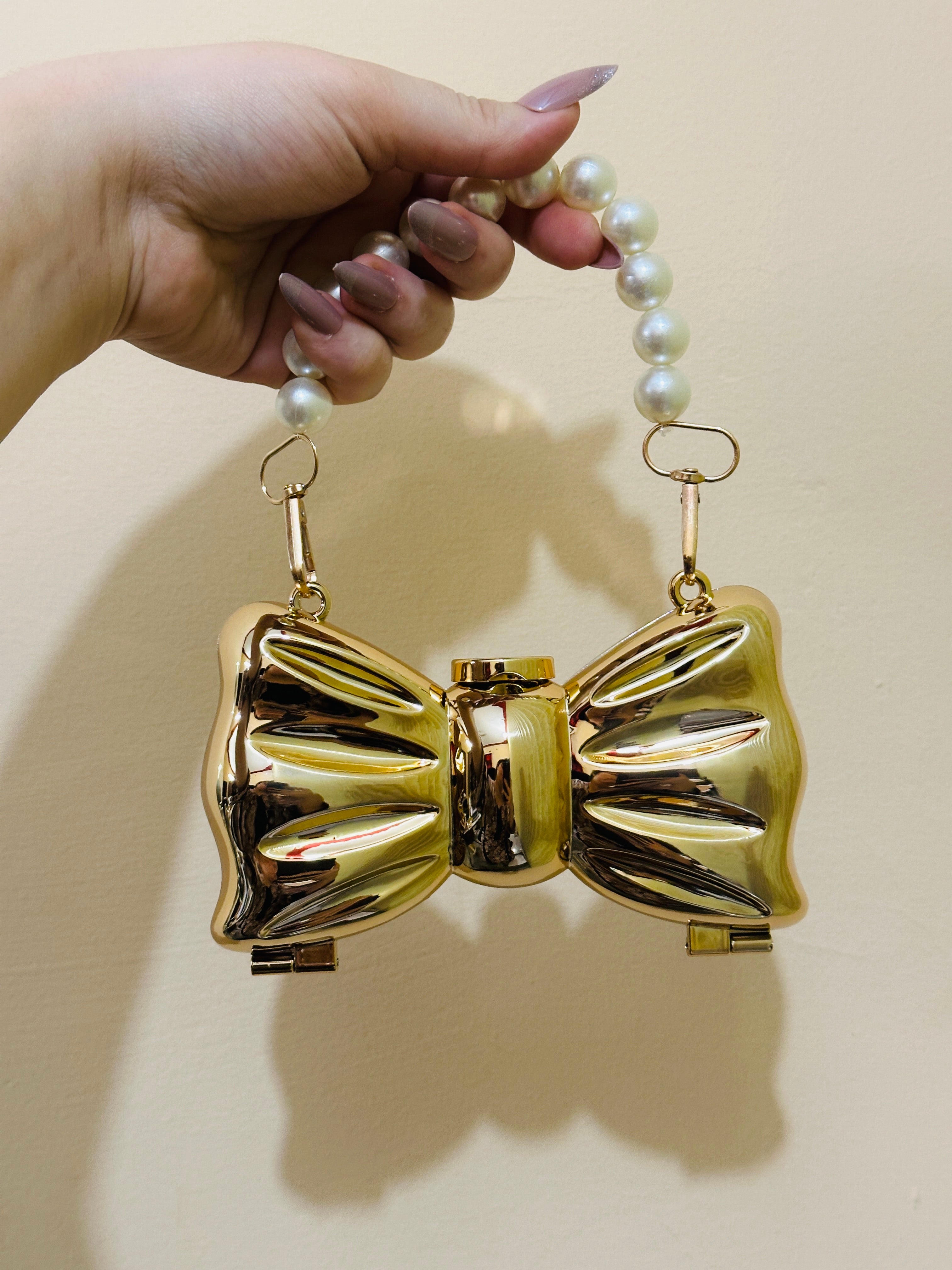 GOLDEN BOW