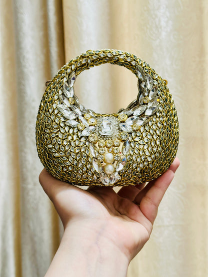 Elysia clutch