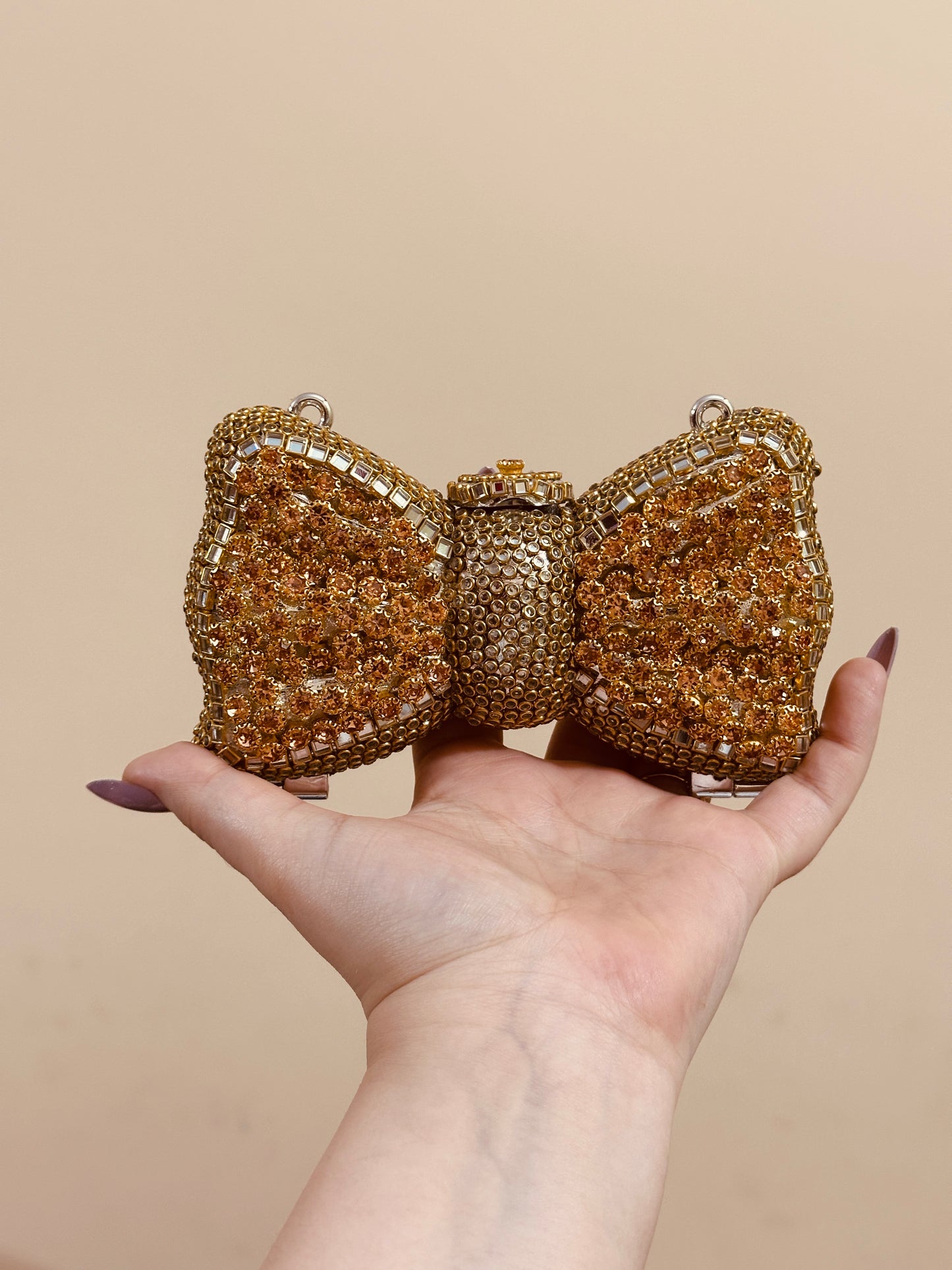 Kundan bow stones