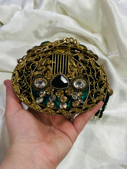 Turkish clutch