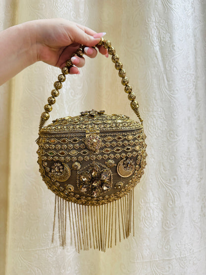 Elara Hand Clutch