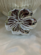 Flower clutch silver