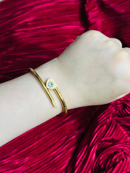 Luna Heart Nail Bracelet ✨