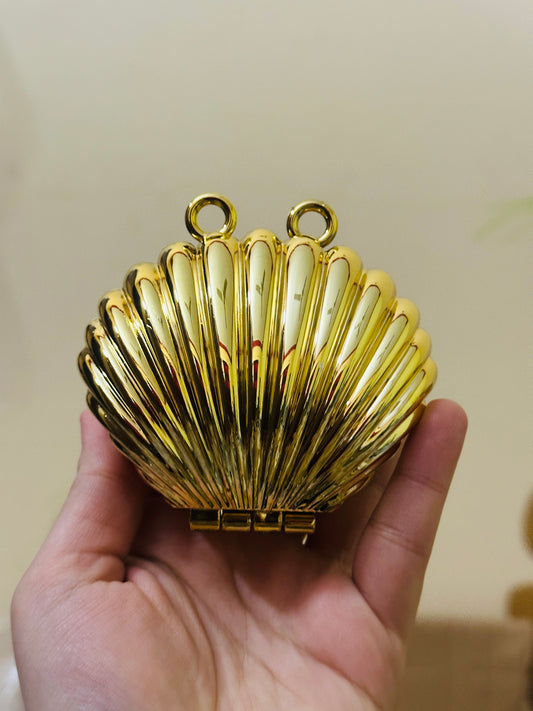 clutch  without pearl chain