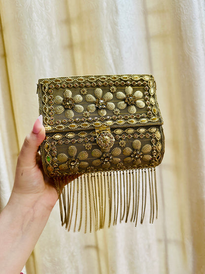 *noor Antique Clutch