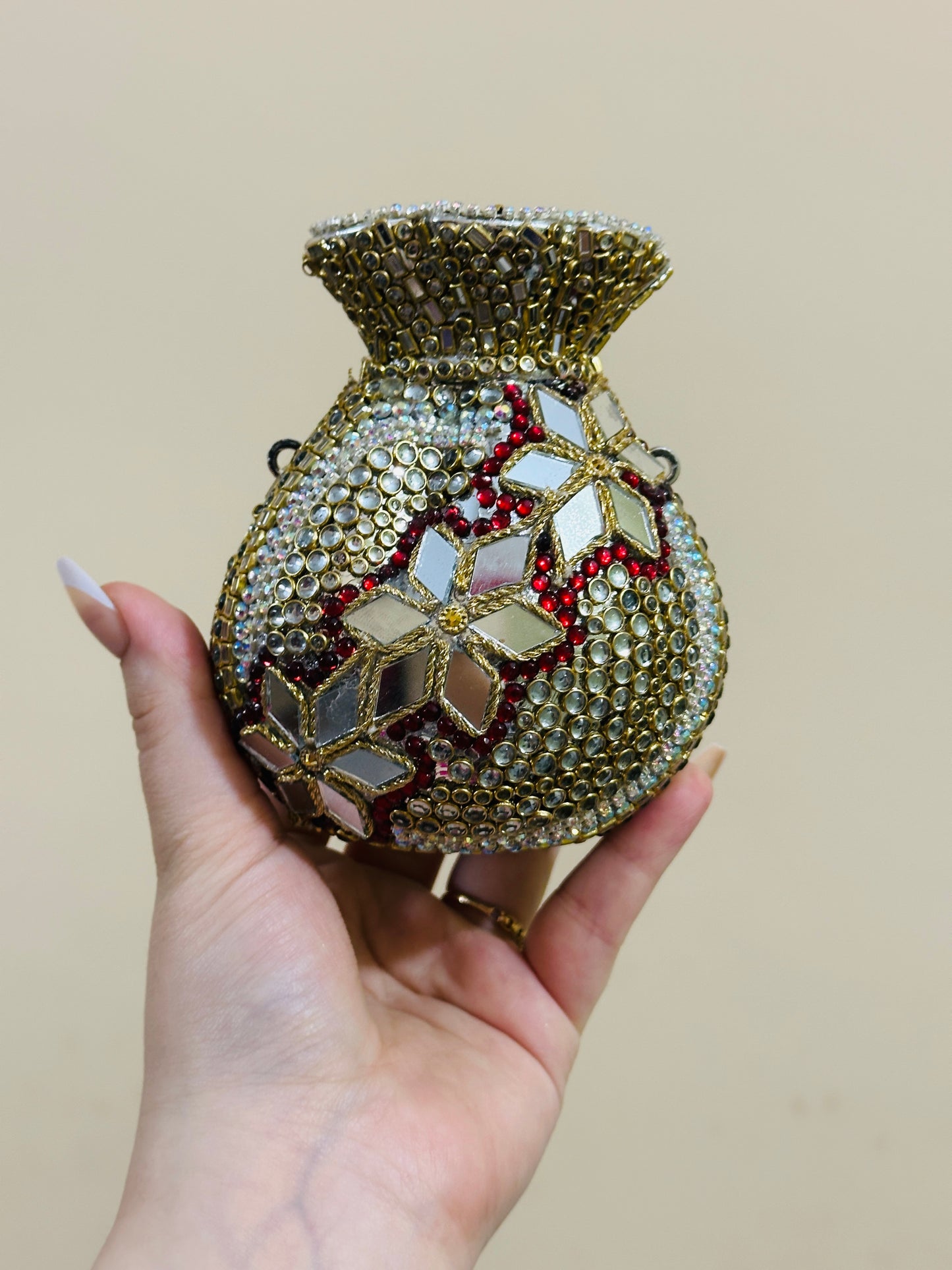 POTLI CLUTCH