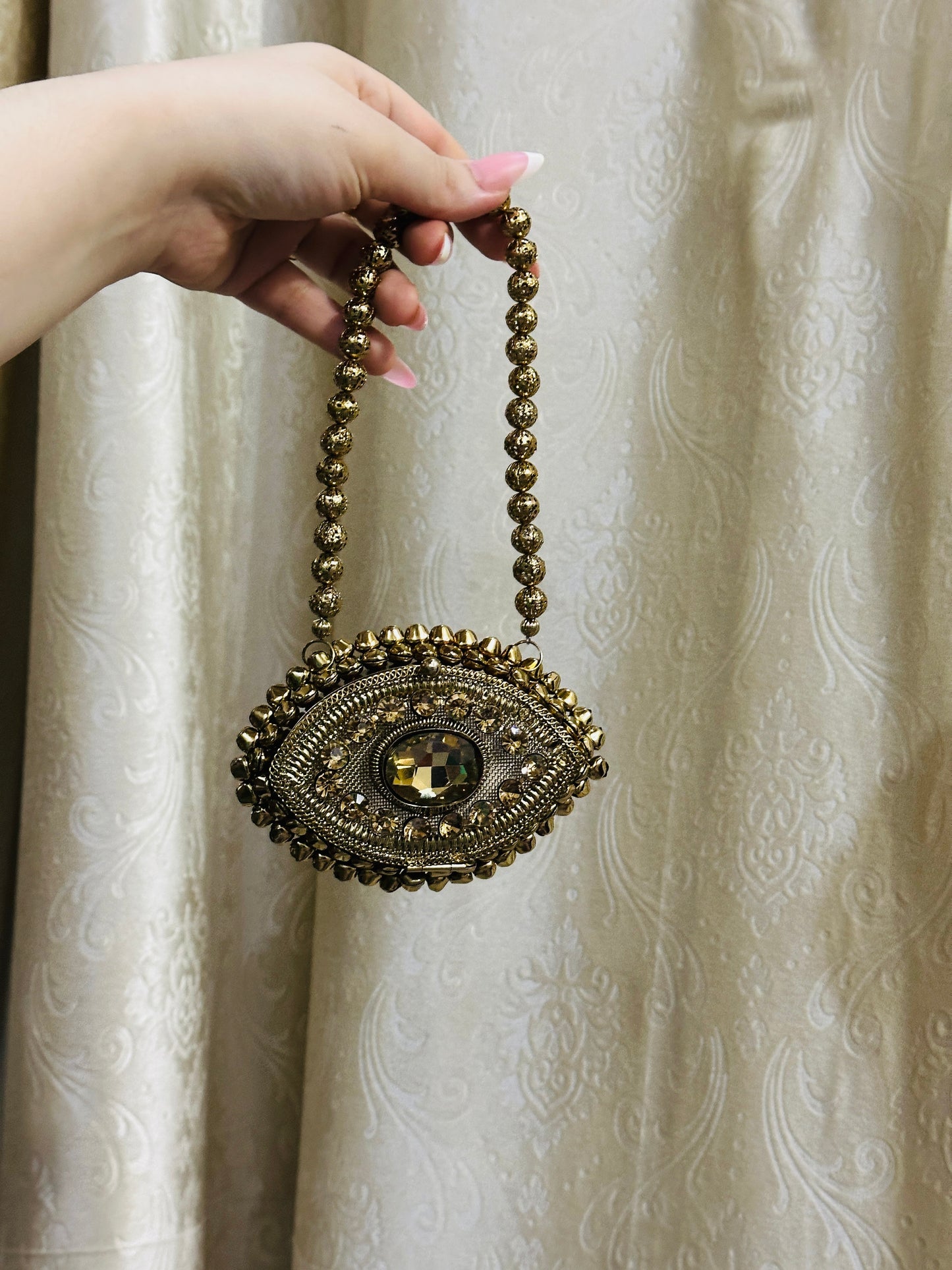Sitara Clutch