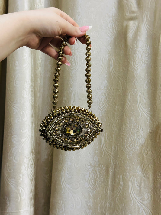 Sitara Clutch