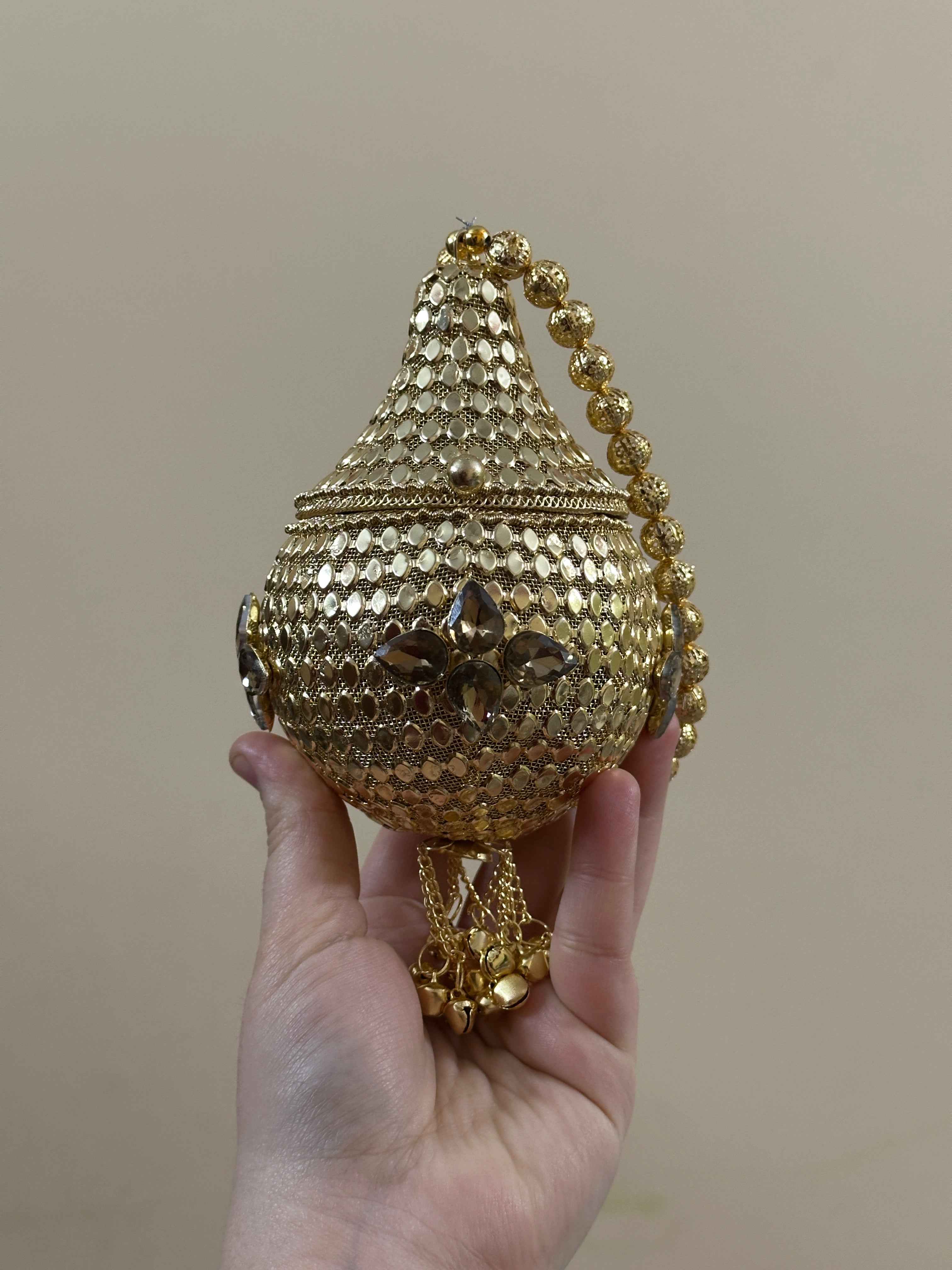 EMILE POTLI CLUTCH