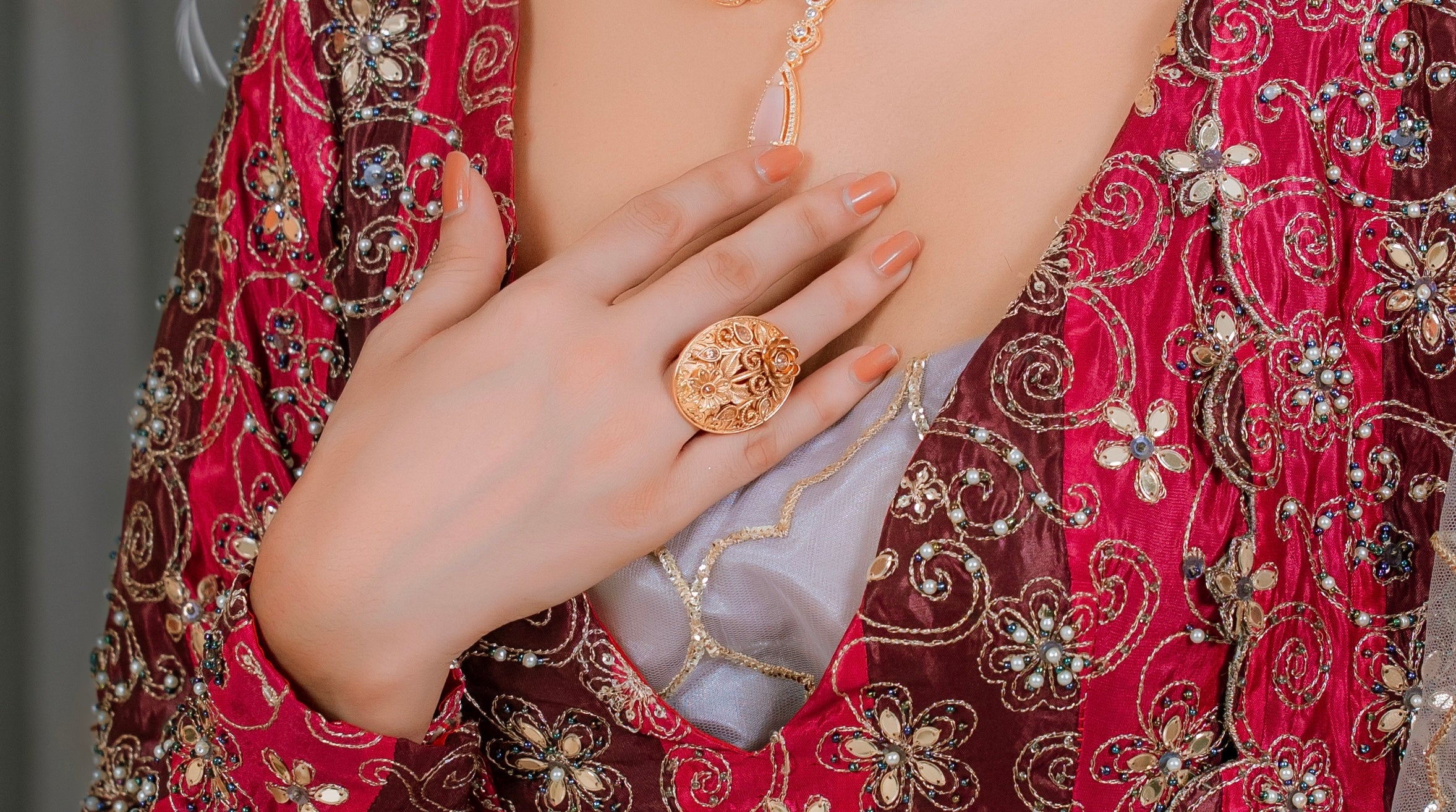 Flower golden oval ring adjustable