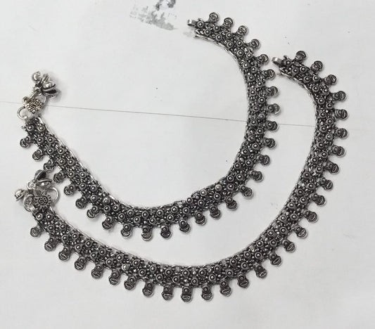 Anklets pair