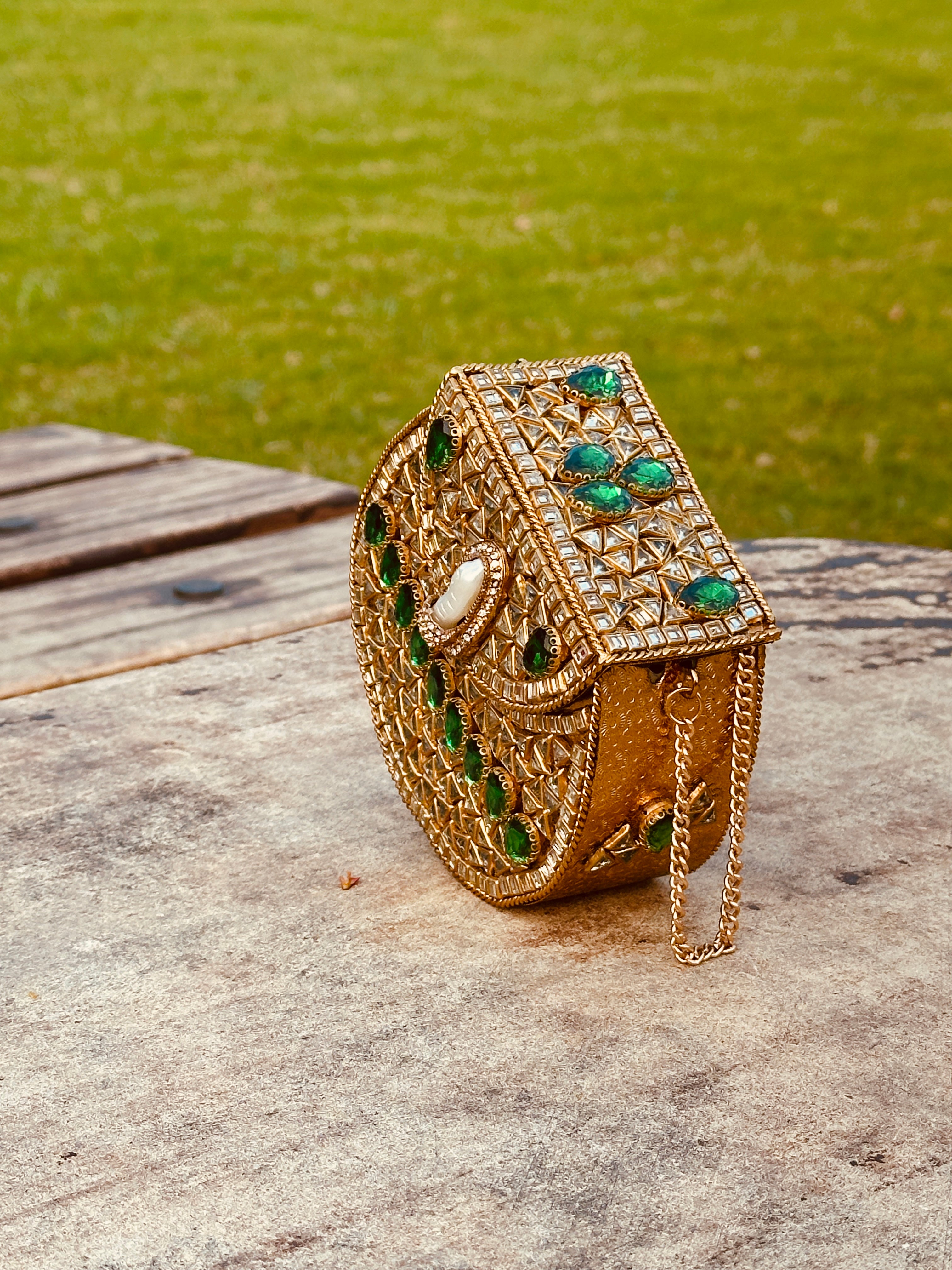 Green stones kundan clutch