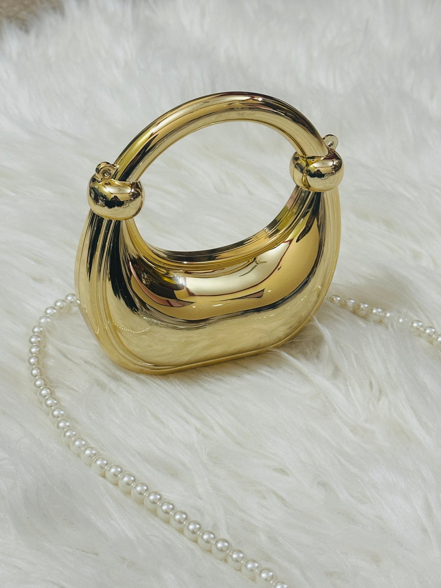 NEW STYLE CLUTCH