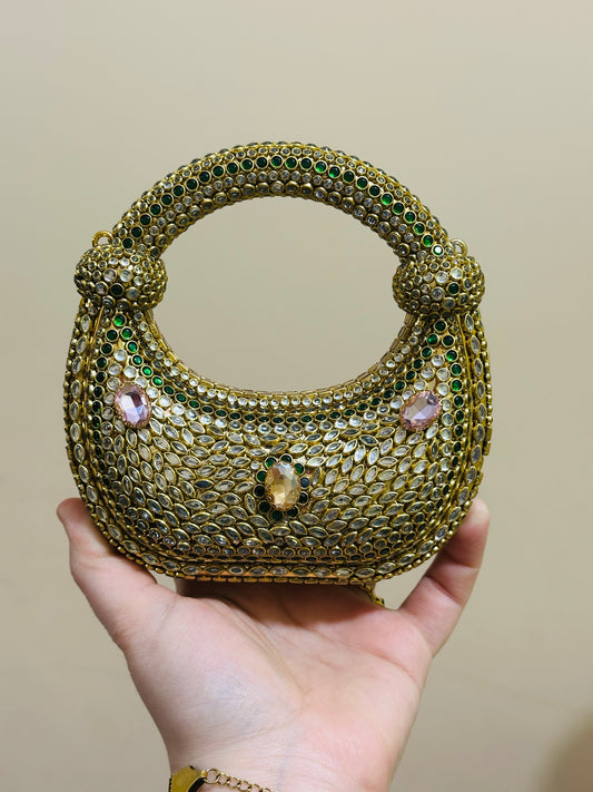 Kundan clutch