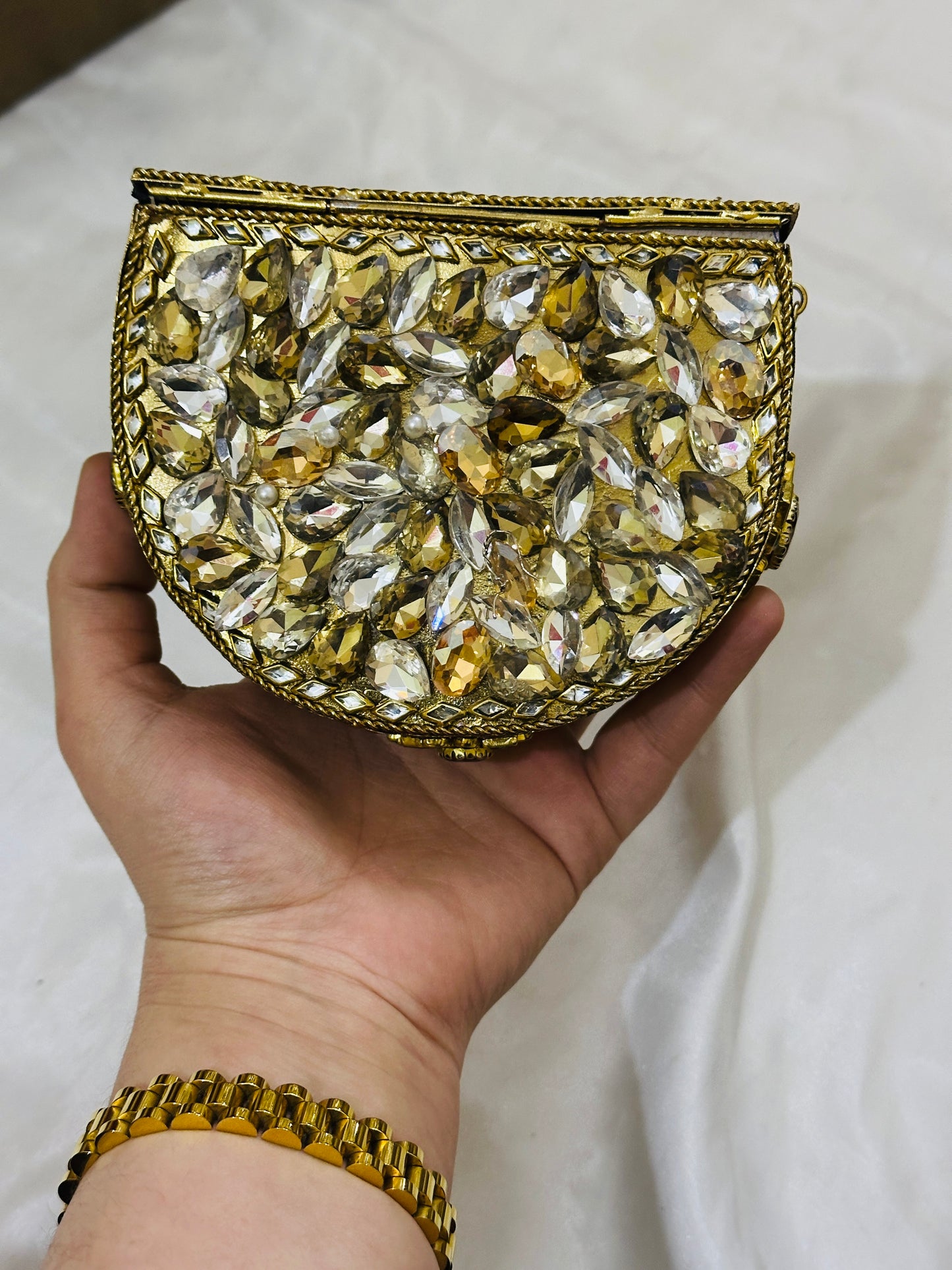 Kundan red stone clutch