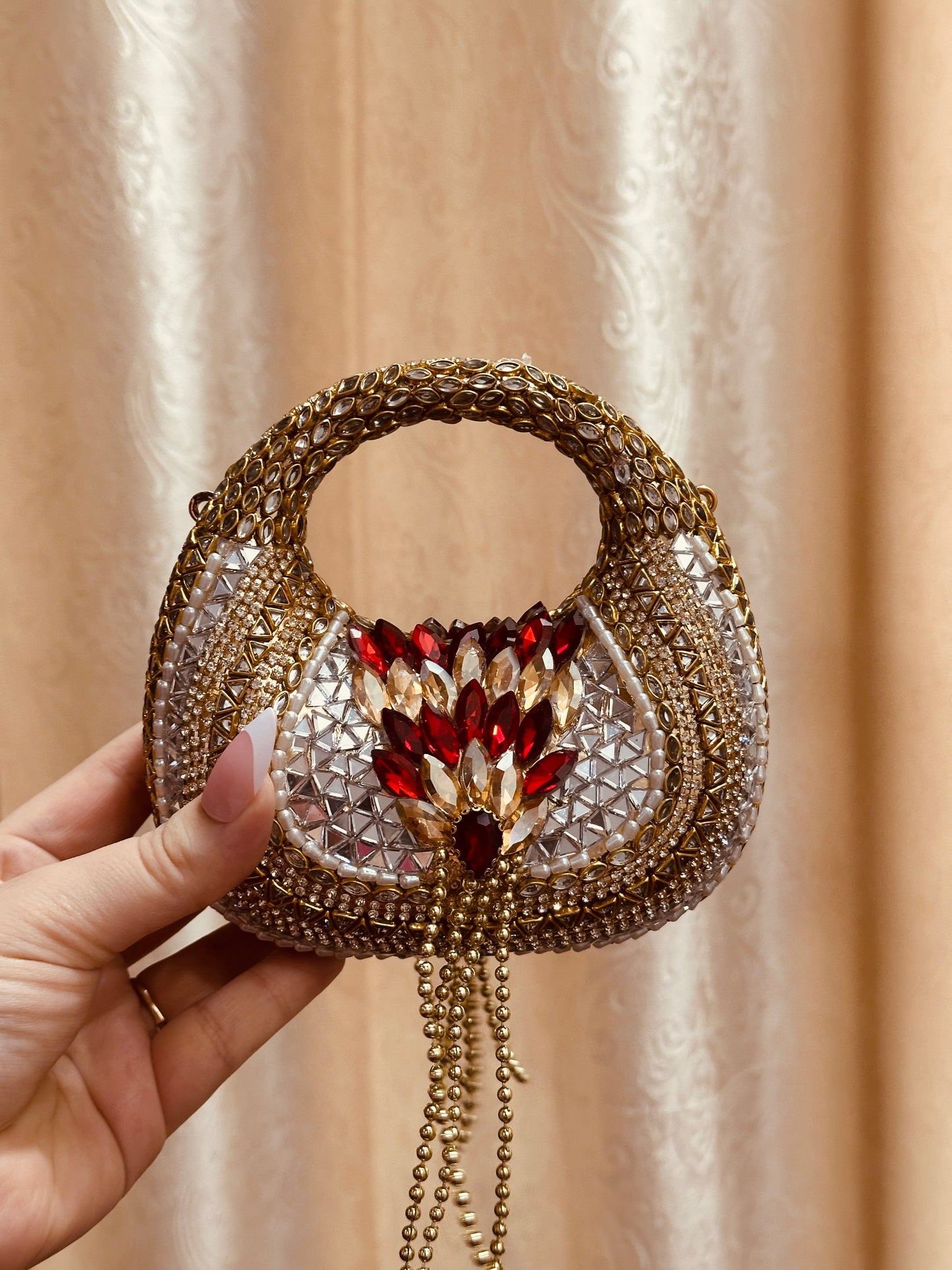 Sheesh Mahal clutch