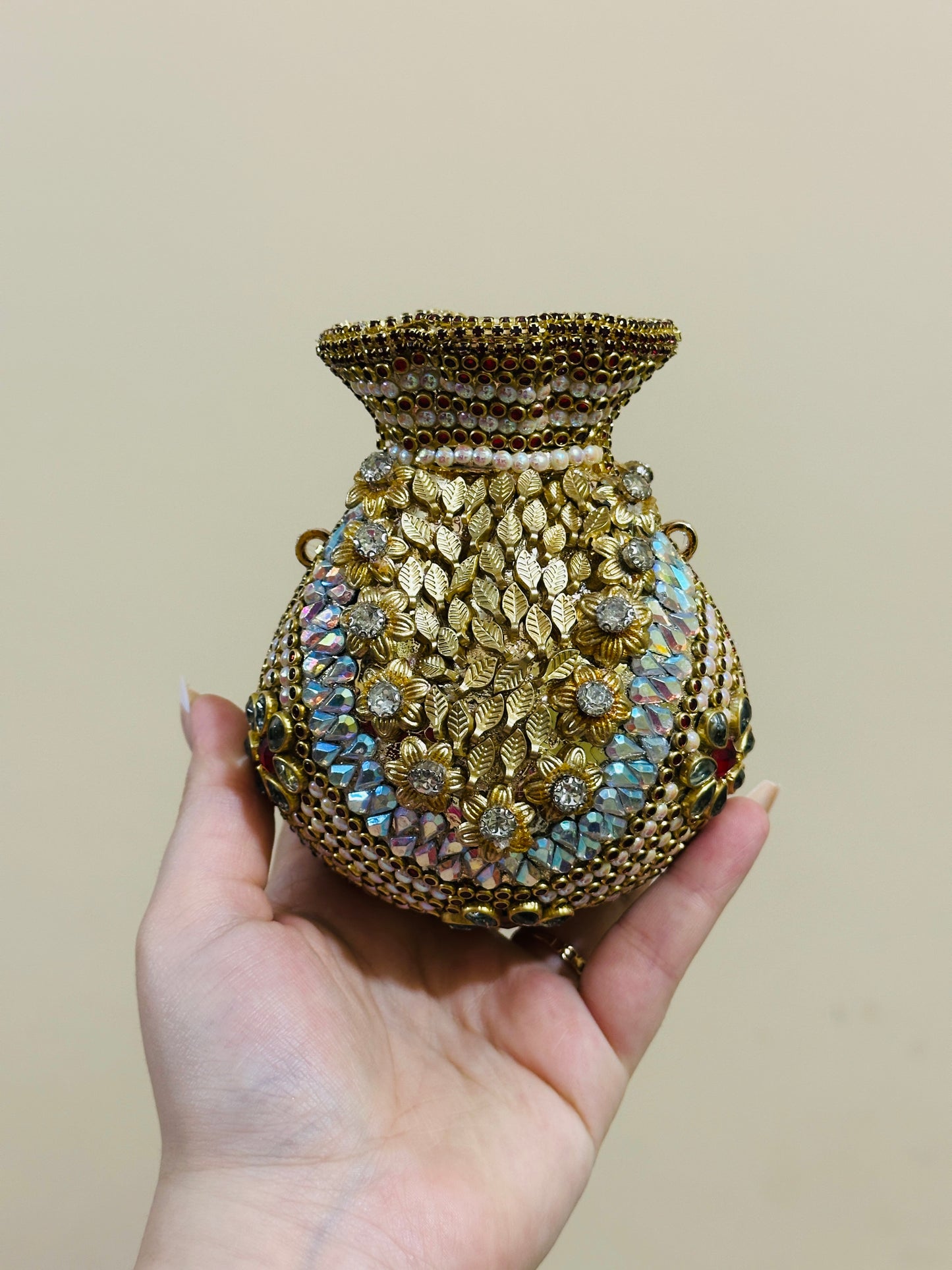 POTLI CLUTCH