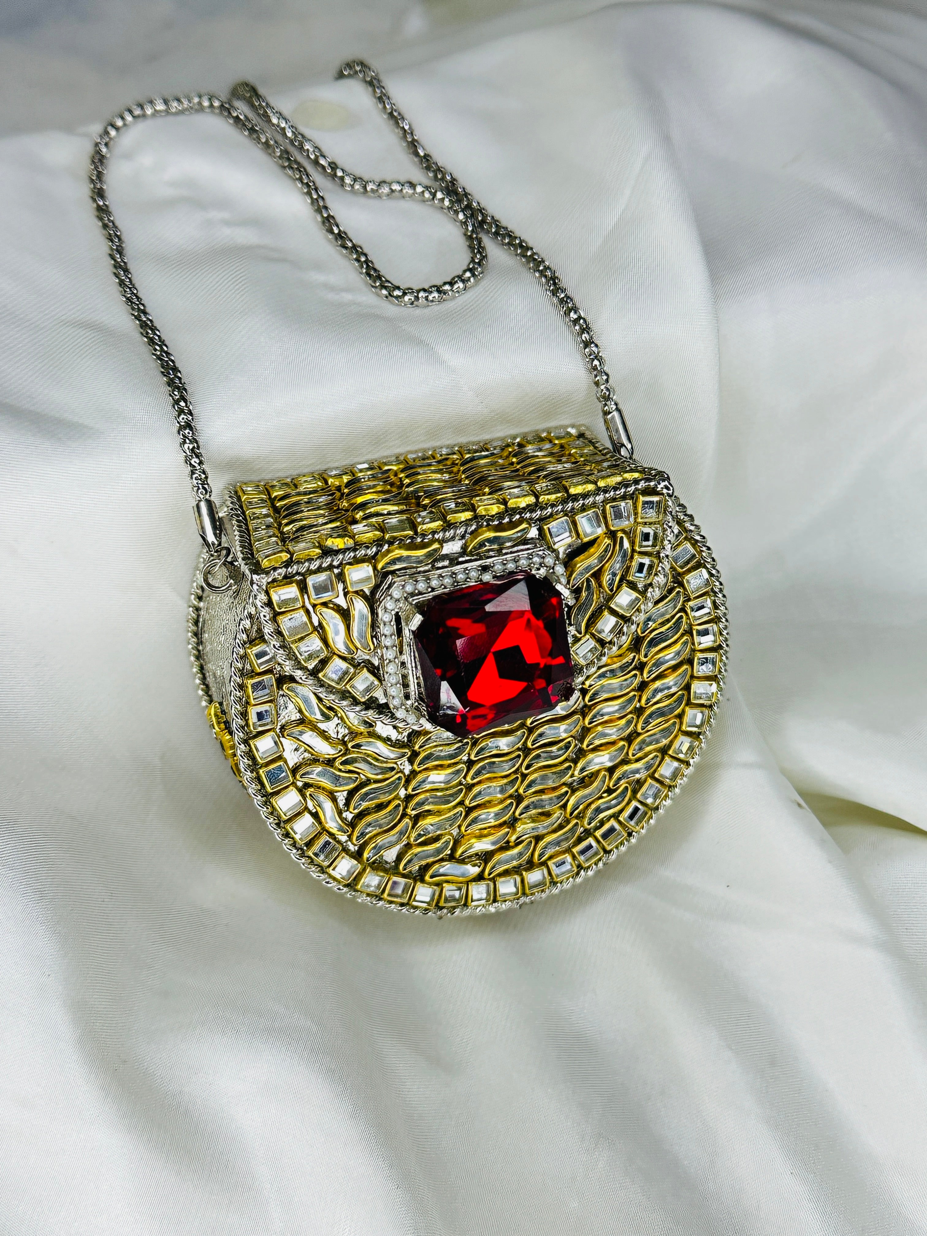 SILVER KUNDAN CLUTCH RED BIG STONE