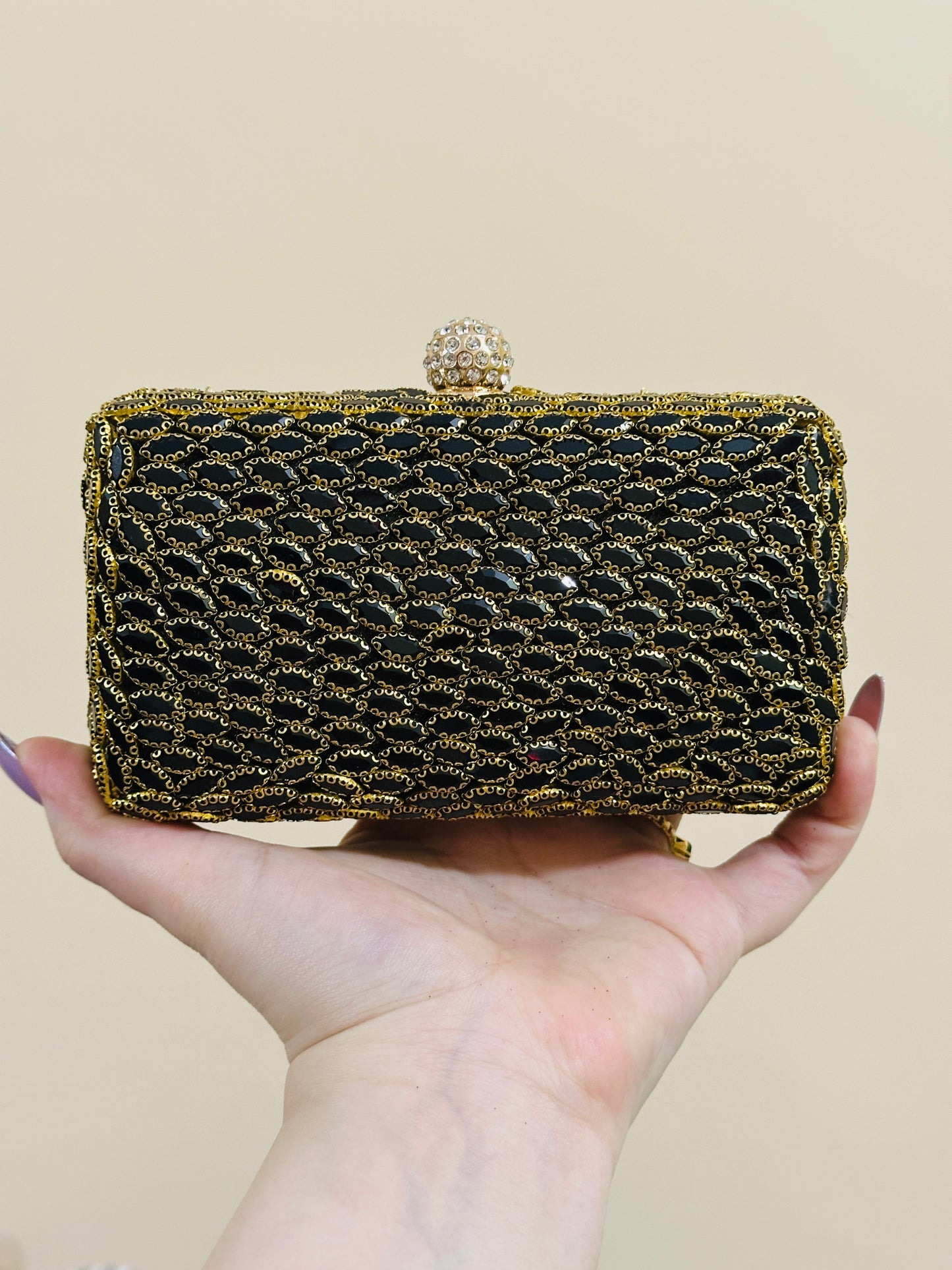 Royal Crystal Knot Clutch