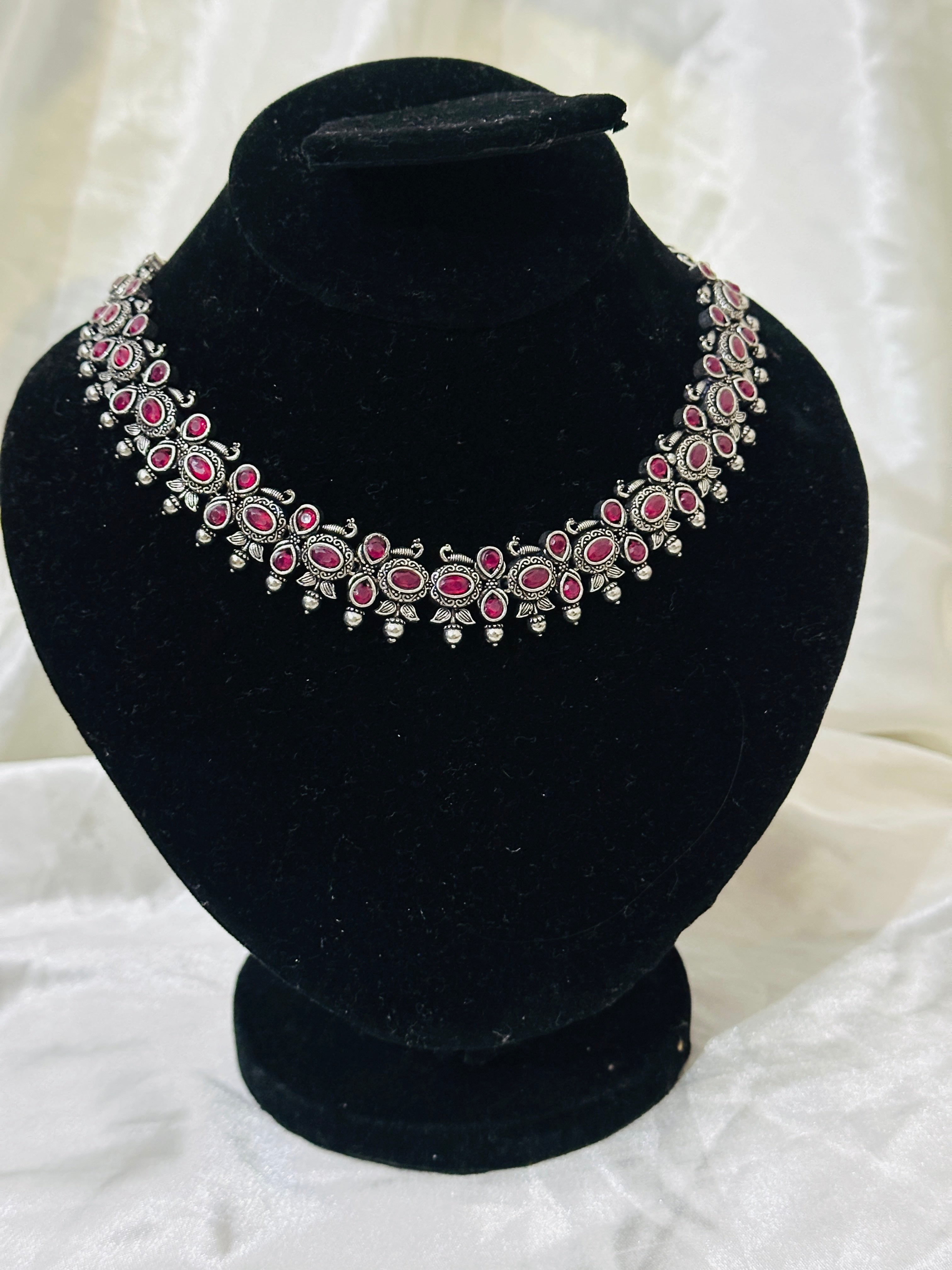 Antique Charm, neck set