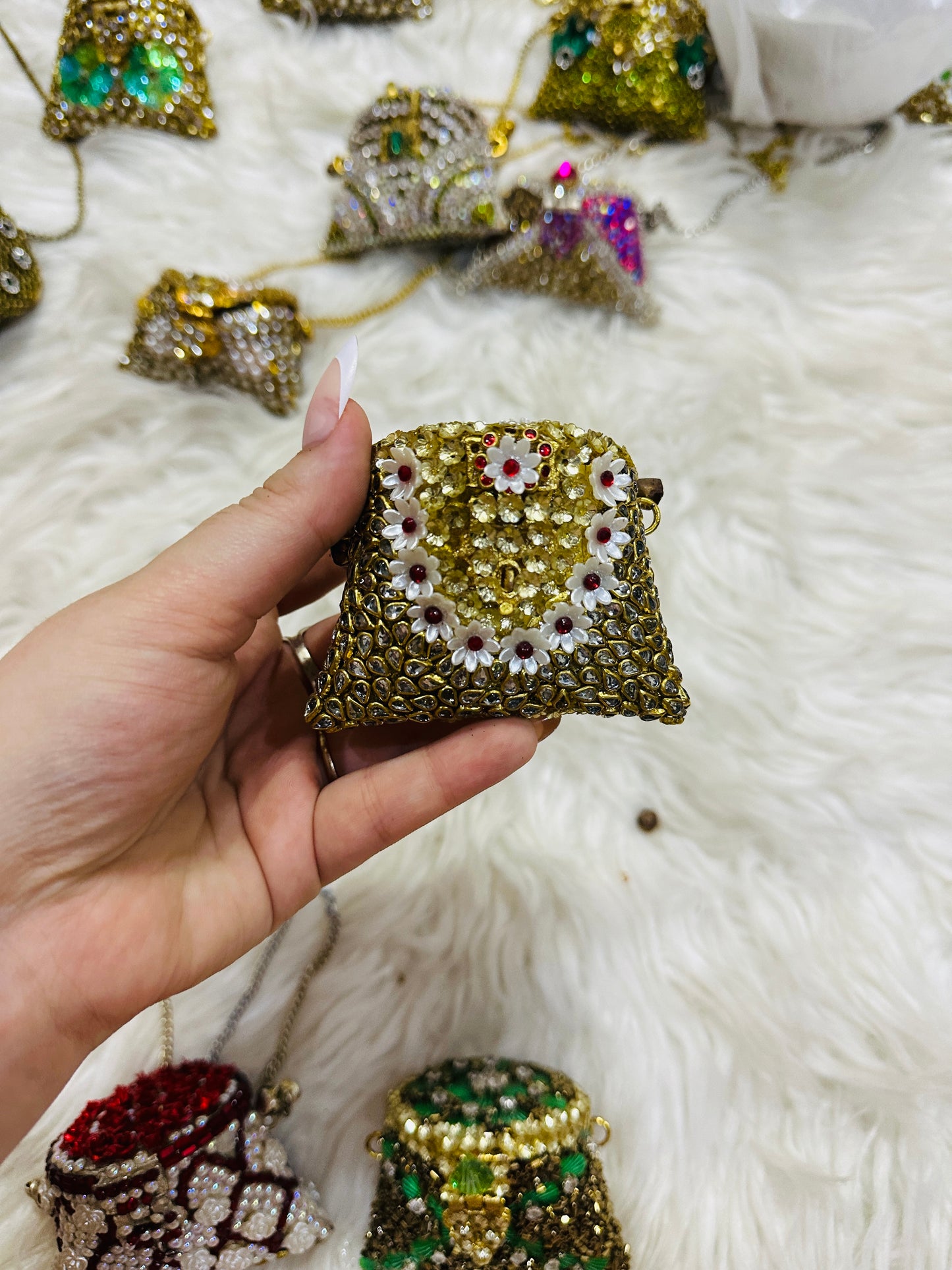 Mini clutch