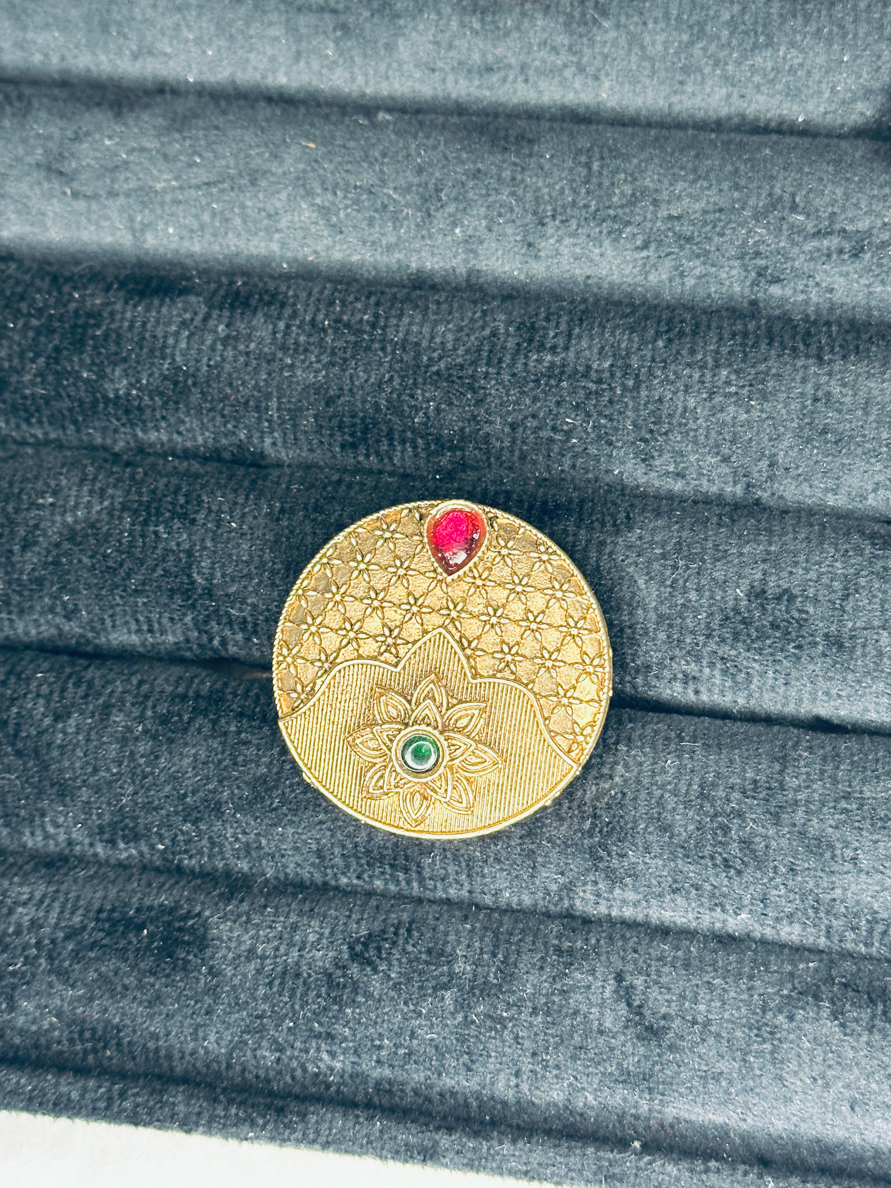 Ring golden round adjustable